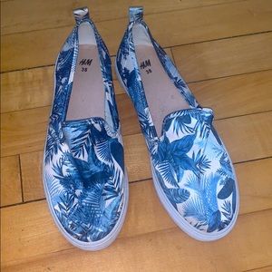 Palm print sneakers